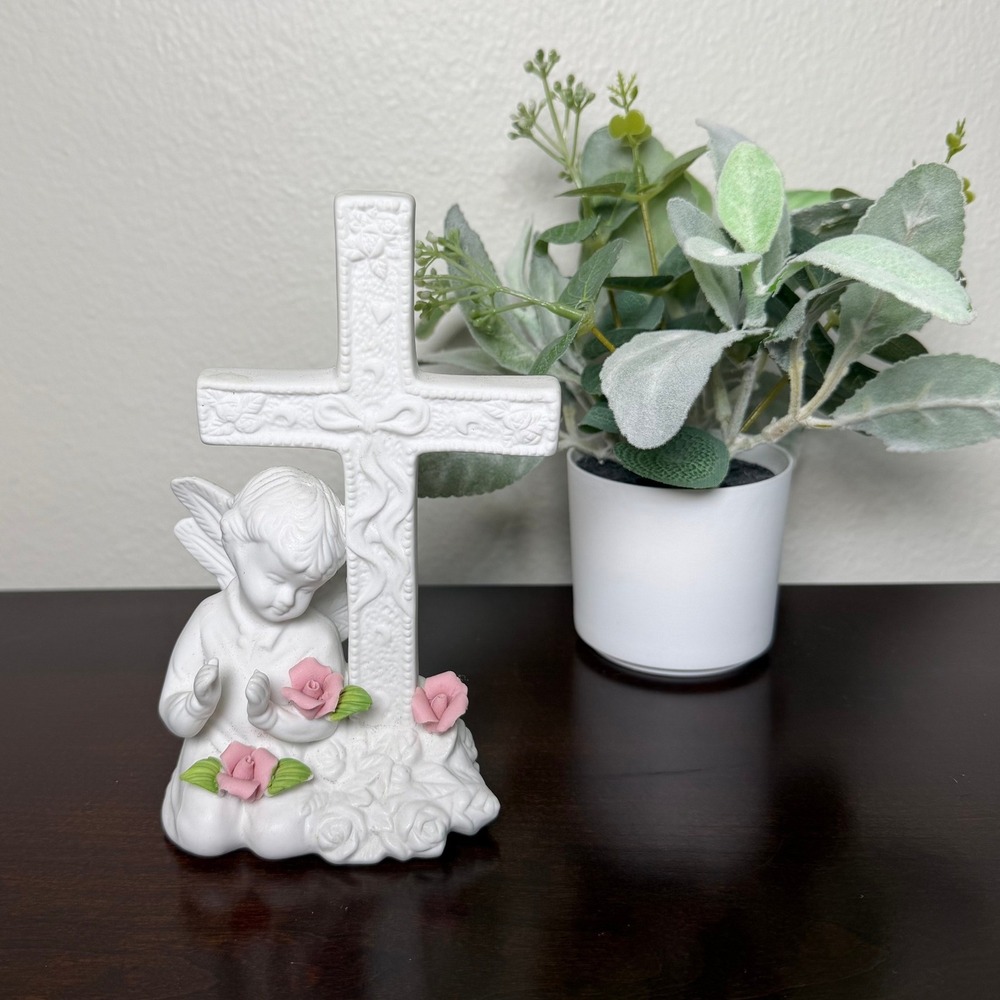 Vintage White Porcelain Praying Angel Cherub‎ with Cross Pink Roses Figurine